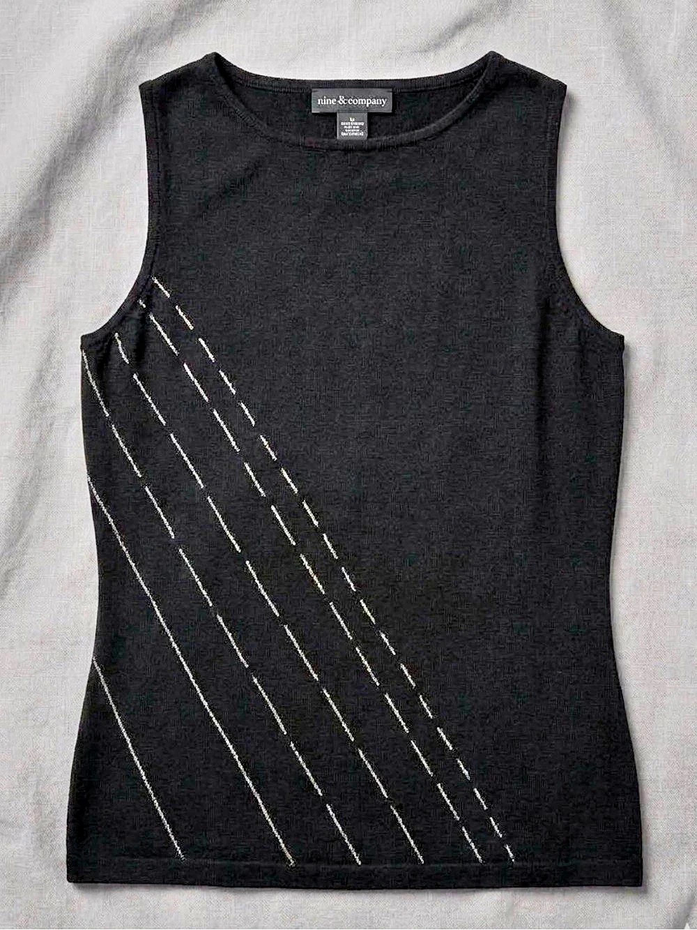 Nine & Company Black Sleeveless Knit Tank Top Sparkle Thread Rows